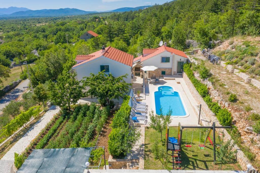 Three-Bedroom Villa With Private Pool Lovreć Esterno foto