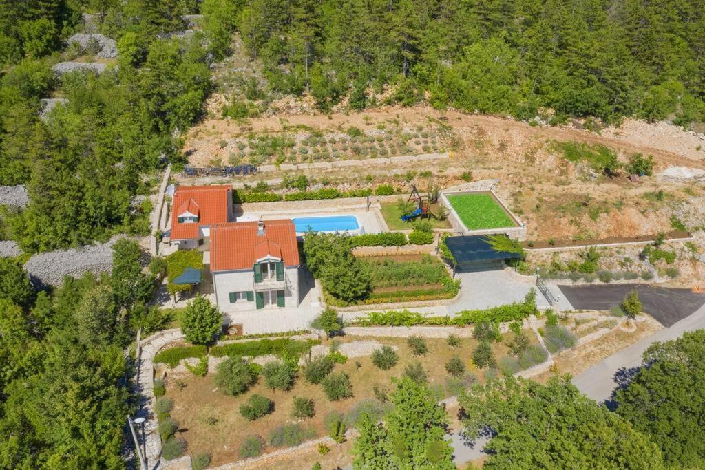 Three-Bedroom Villa With Private Pool Lovreć Esterno foto